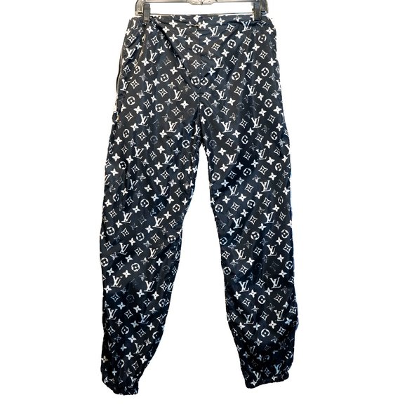 Louis Vuitton Stencil-Effect Monogram Joggers | Size US8, FR38 - Picture 16 of 16
